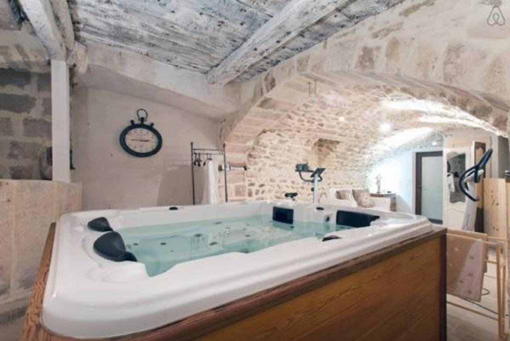 Готель Maison Vincent Сен-Ремі-де-Прованс Екстер'єр фото
